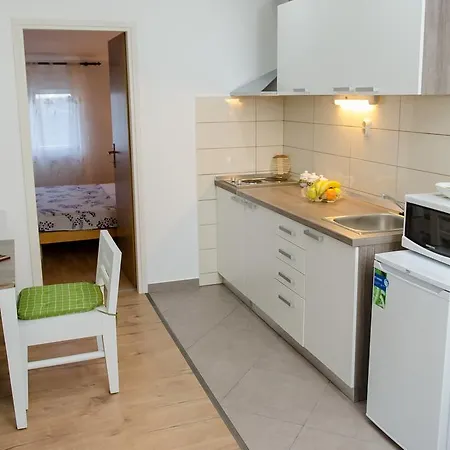 Olive Garden Apartments Cilipi Room photo